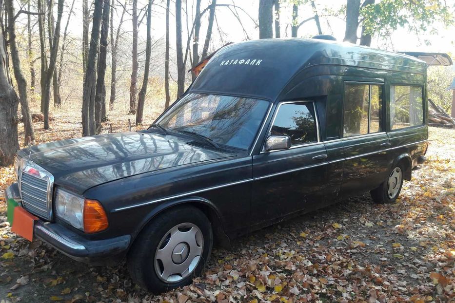 Продам Mercedes-Benz 240 Машина в хорошем состоянии 1982 года в г. Ржищев, Киевская область