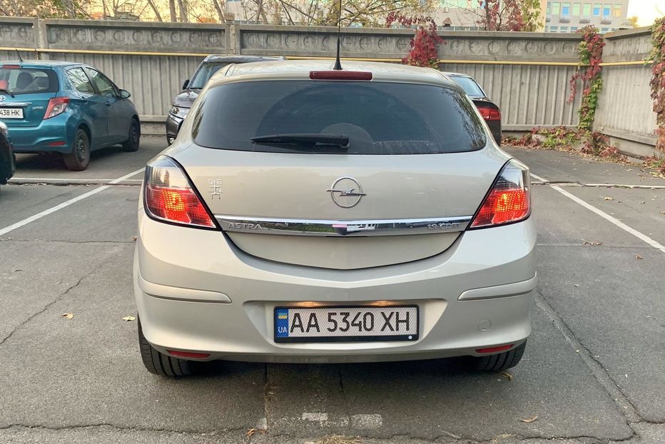 Продам Opel Astra H GTC 2005 года в Киеве