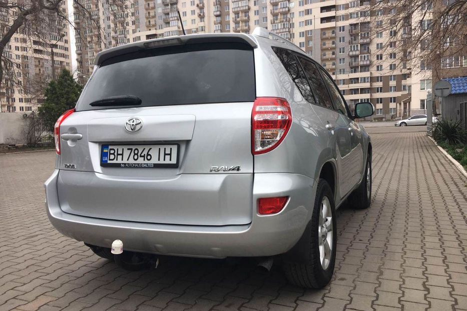 Продам Toyota Rav 4 2011 года в Одессе