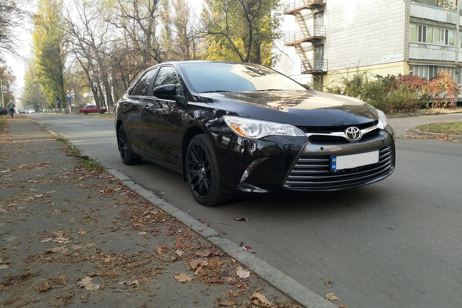 Продам Toyota Camry 2015 года в Киеве