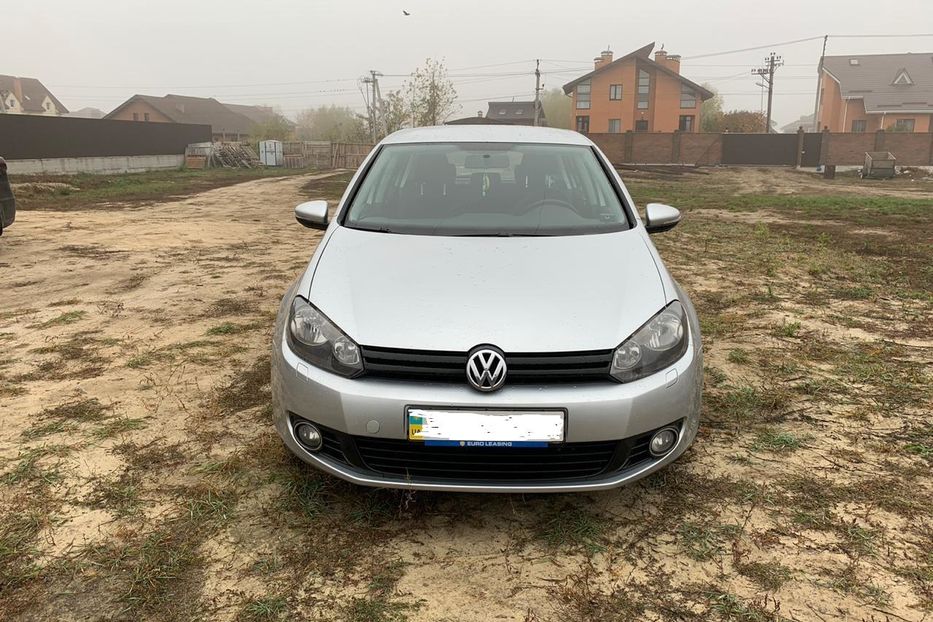 Продам Volkswagen Golf  VI 2010 года в Киеве