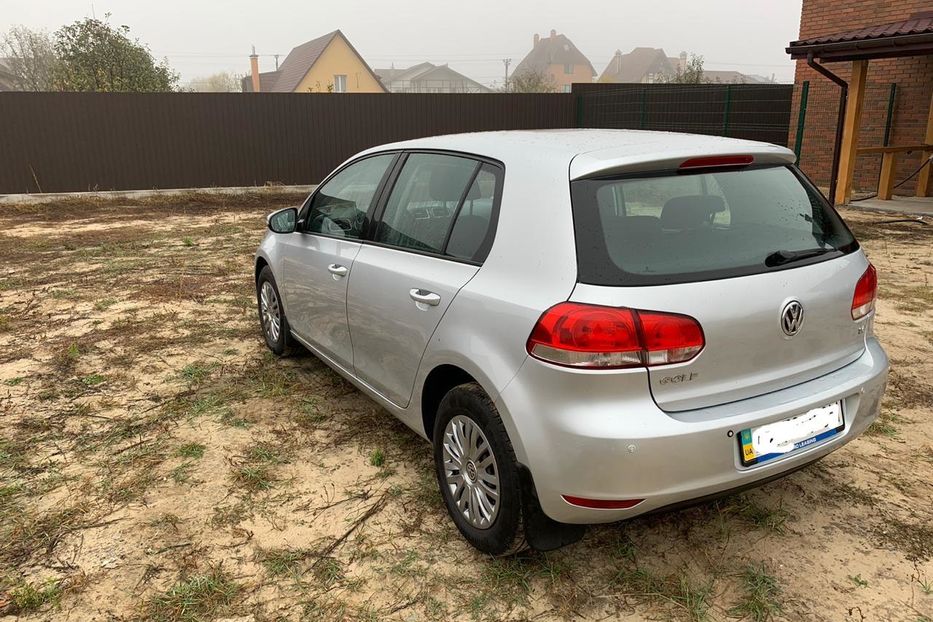 Продам Volkswagen Golf  VI 2010 года в Киеве