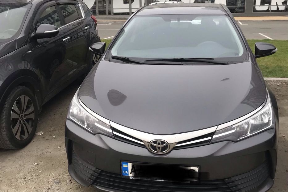 Продам Toyota Corolla 2016 года в Киеве