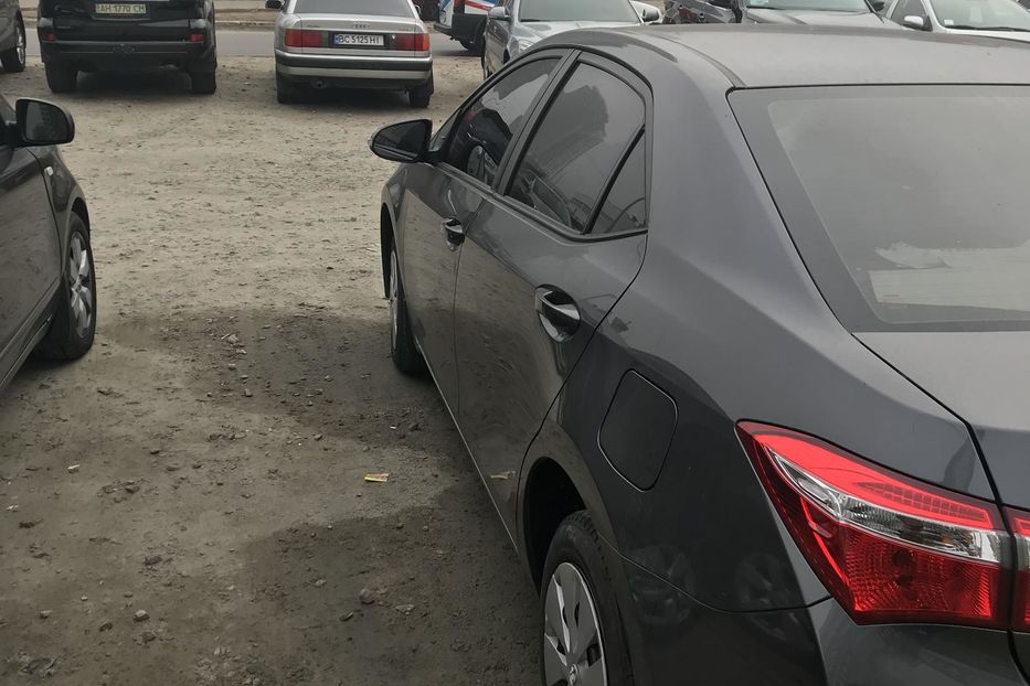 Продам Toyota Corolla 2016 года в Киеве