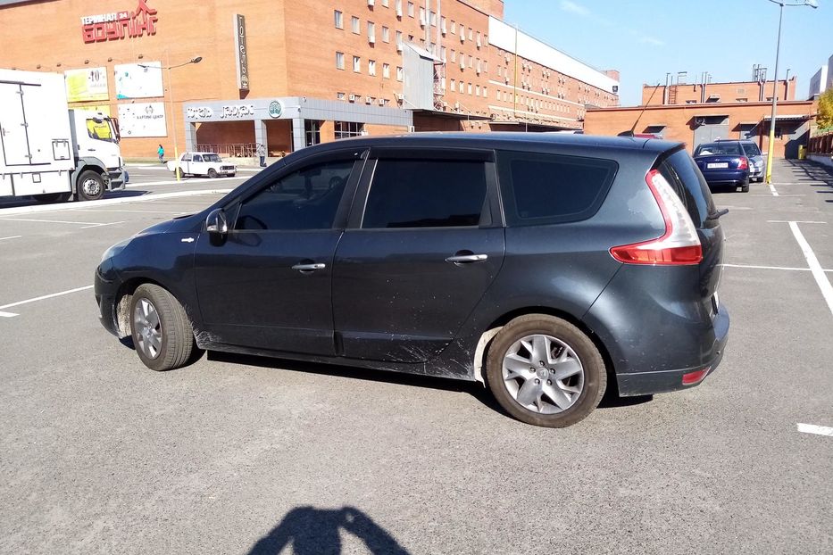 Продам Renault Scenic 2011 года в Киеве