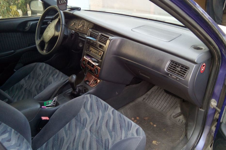 Продам Toyota Carina 1.8i 1996 года в г. Торез, Донецкая область