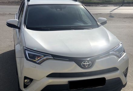 Продам Toyota Rav 4 2018 года в Одессе