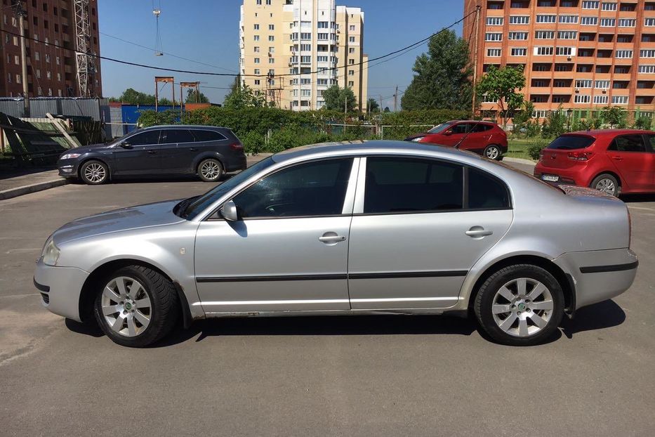 Продам Skoda Superb 2003 года в Киеве