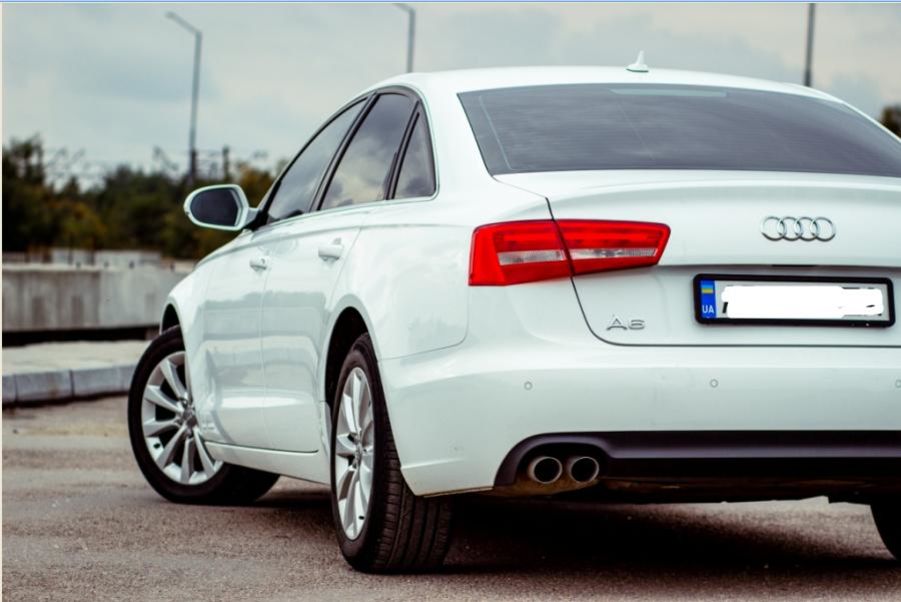 Продам Audi A6 2.0 tdi 2011 года в Запорожье