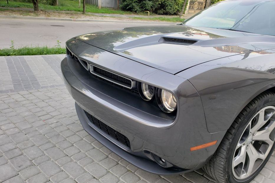 Продам Dodge Challenger 2017 года в Львове