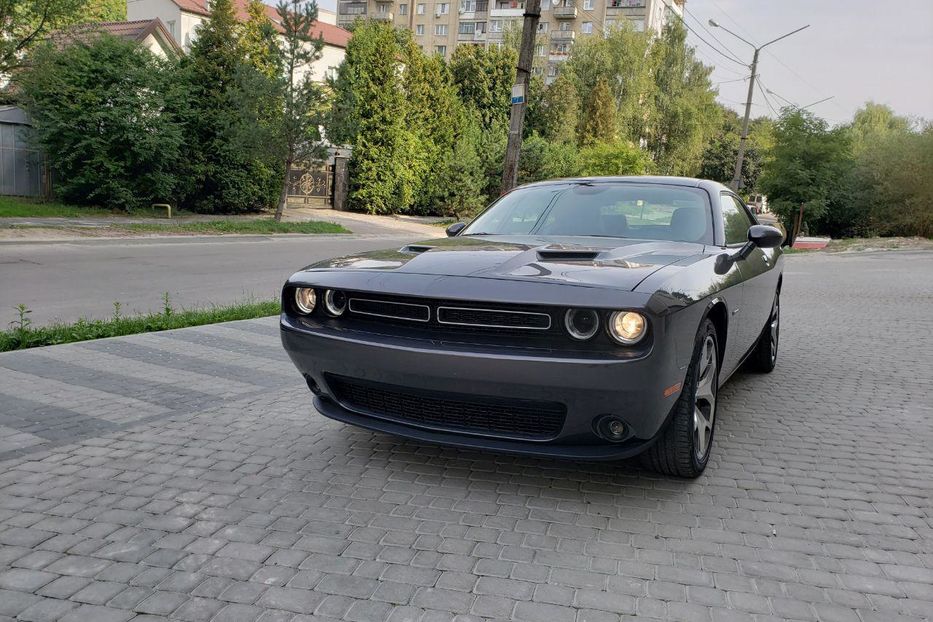 Продам Dodge Challenger 2017 года в Львове