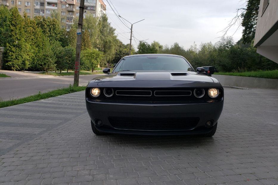 Продам Dodge Challenger 2017 года в Львове