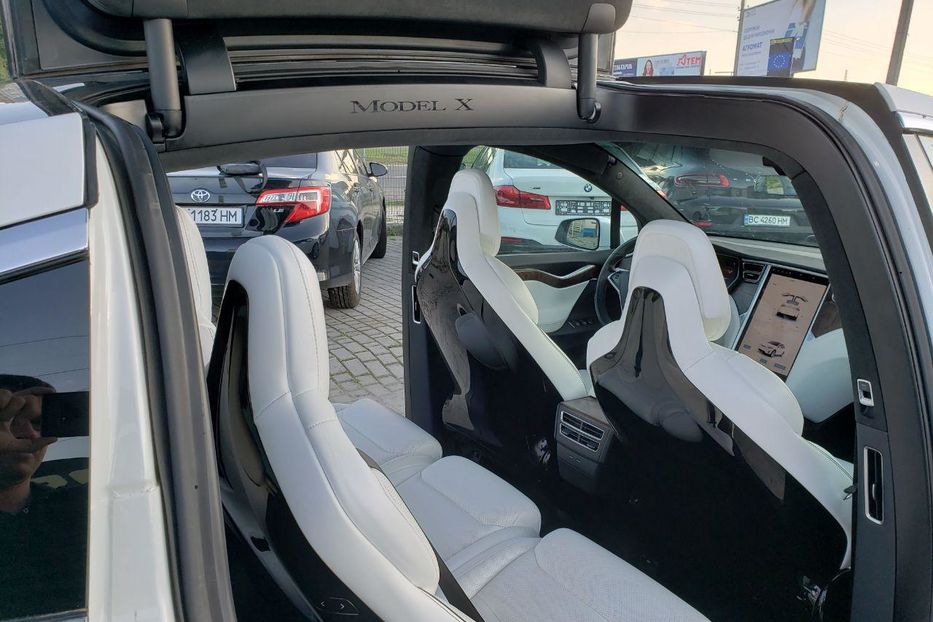Продам Tesla Model X P90D 2016 года в Львове