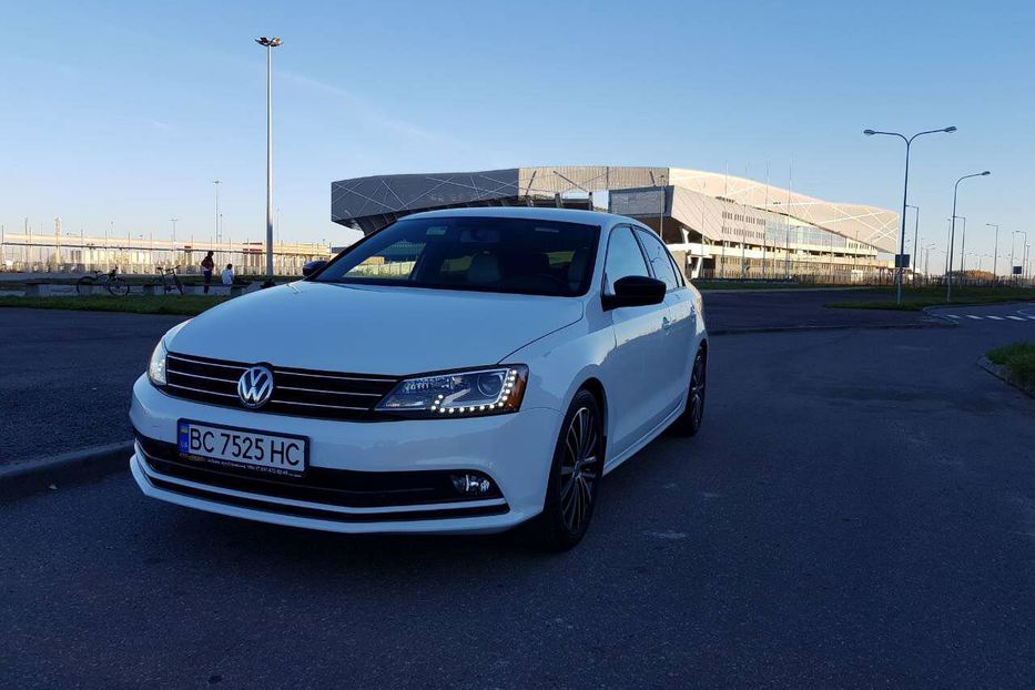 Продам Volkswagen Jetta 2016 года в Львове