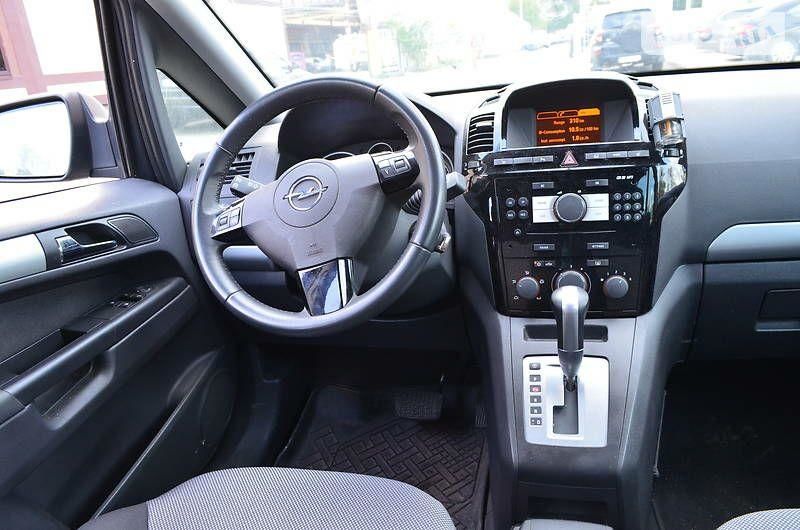 Продам Opel Zafira Минивен Edition 111 CDTI 2010 года в Киеве