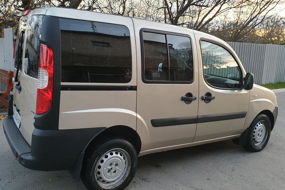 Продам Fiat Doblo пасс. Грузо-пассажир 2013 года в Харькове