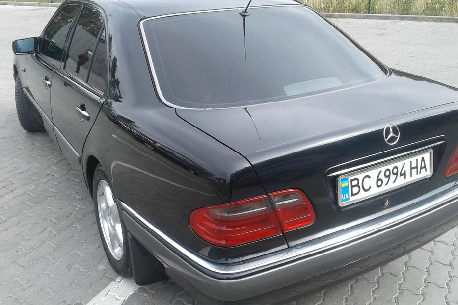Продам Mercedes-Benz E-Class 1999 года в Львове