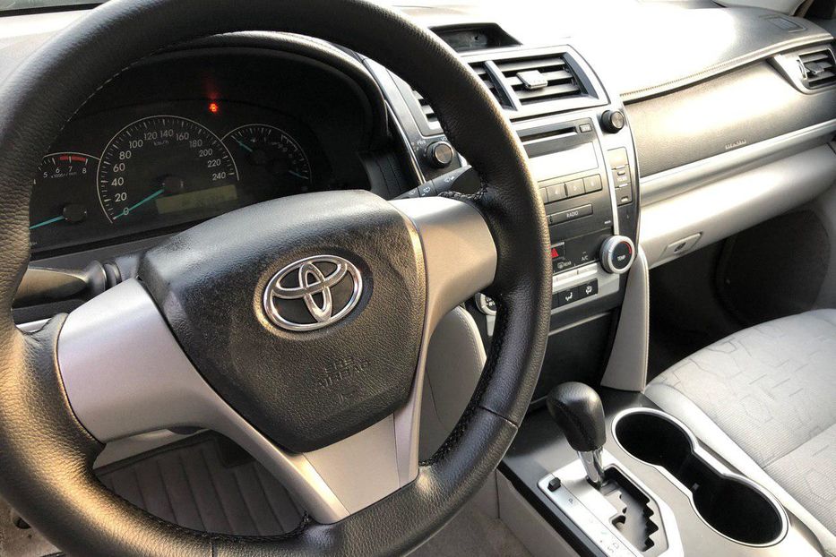 Продам Toyota Camry v-50 2013 года в Ровно