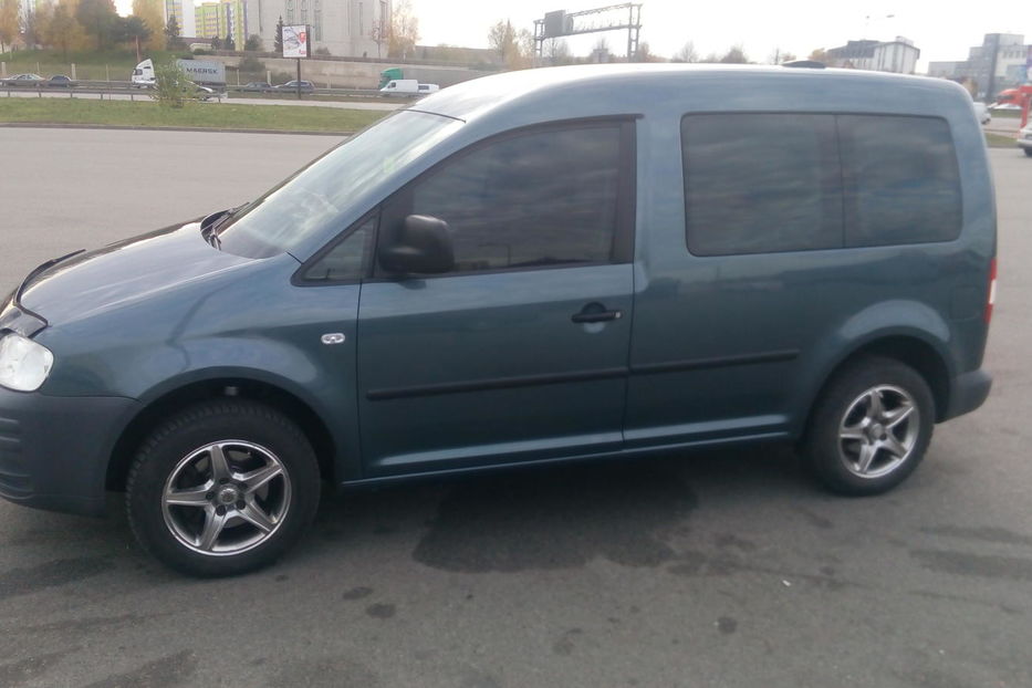 Продам Volkswagen Caddy пасс. пасссажир 2007 года в Киеве