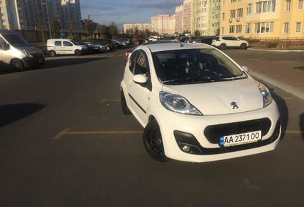 Продам Peugeot 107 2012 года в Киеве