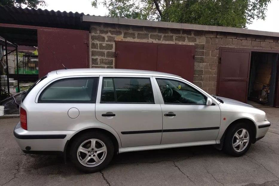 Продам Skoda Octavia универсал 1999 года в Запорожье