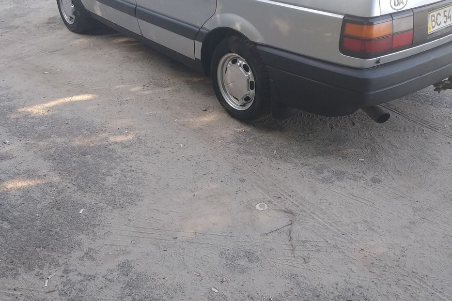 Продам Volkswagen Passat B3 1989 года в Львове