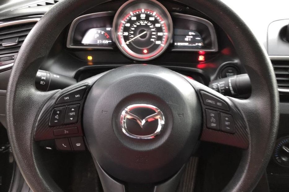 Продам Mazda 3 2014 года в Ивано-Франковске