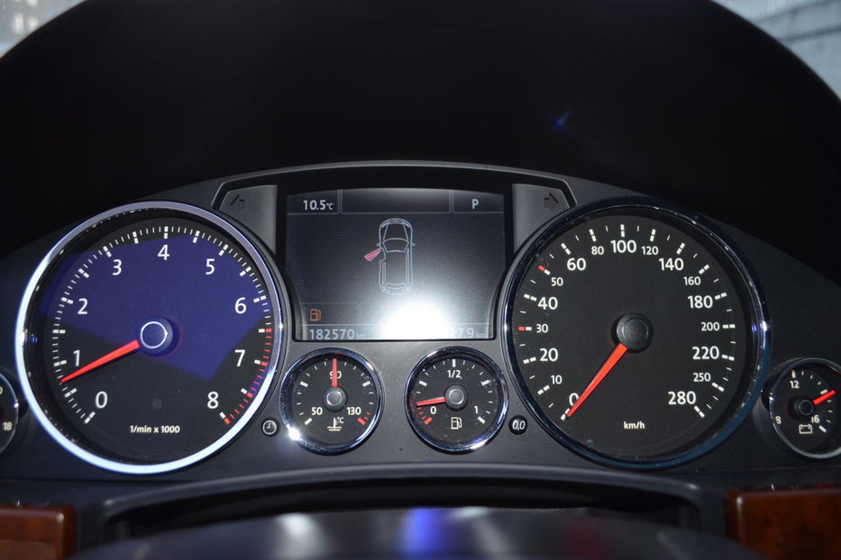 Продам Volkswagen Touareg 2008 года в Киеве