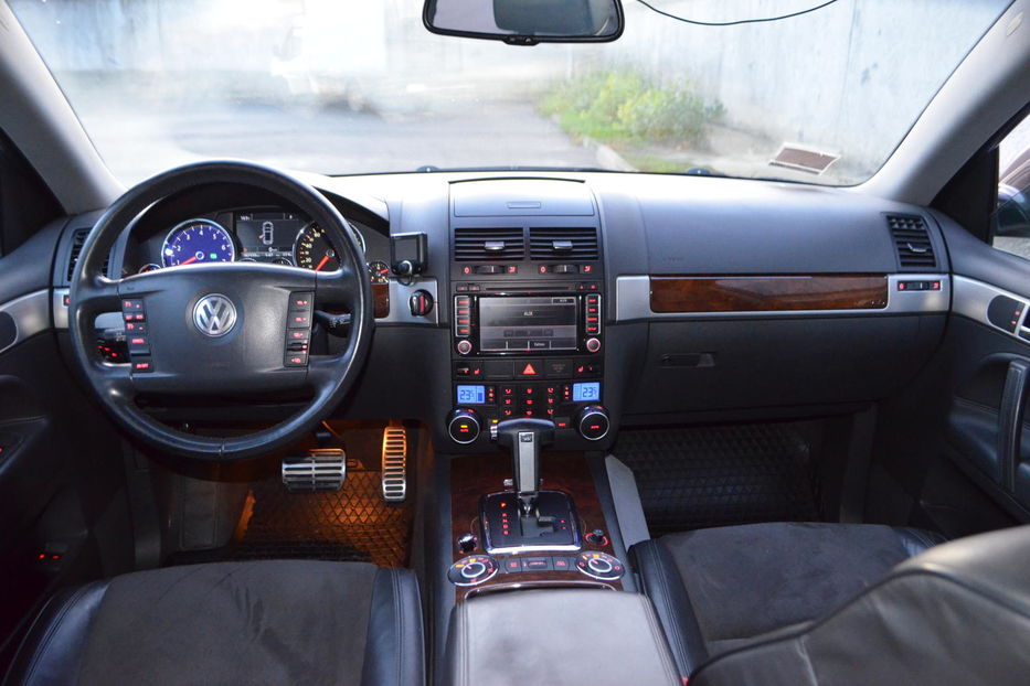 Продам Volkswagen Touareg 2008 года в Киеве