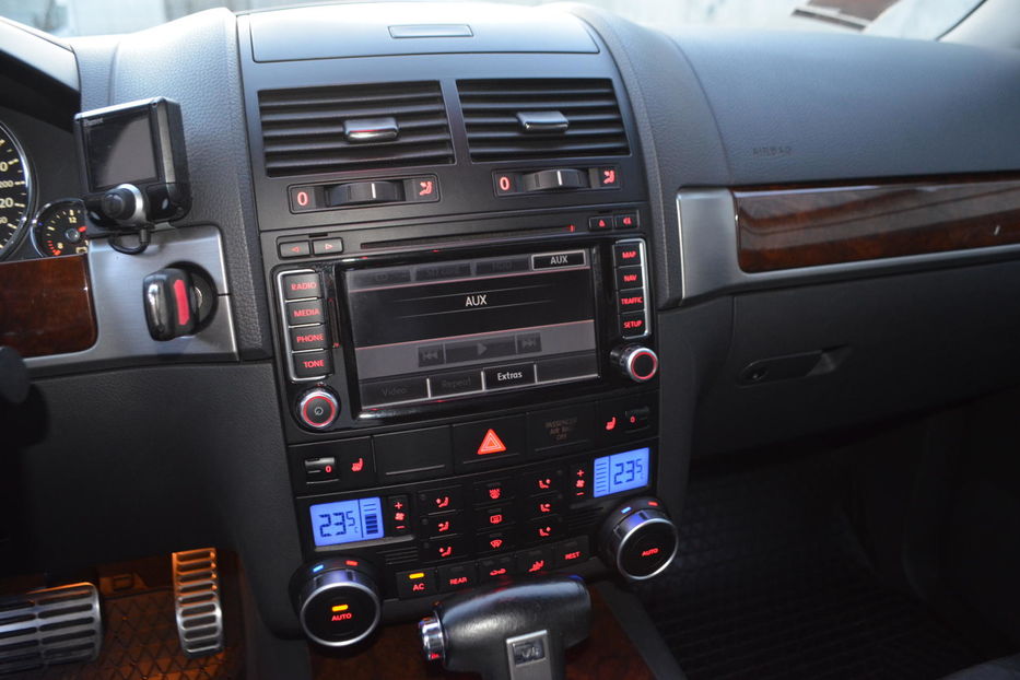 Продам Volkswagen Touareg 2008 года в Киеве