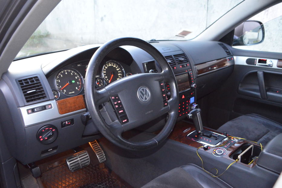 Продам Volkswagen Touareg 2008 года в Киеве