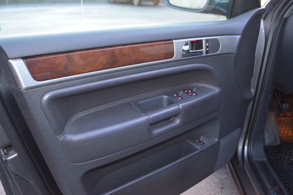 Продам Volkswagen Touareg 2008 года в Киеве