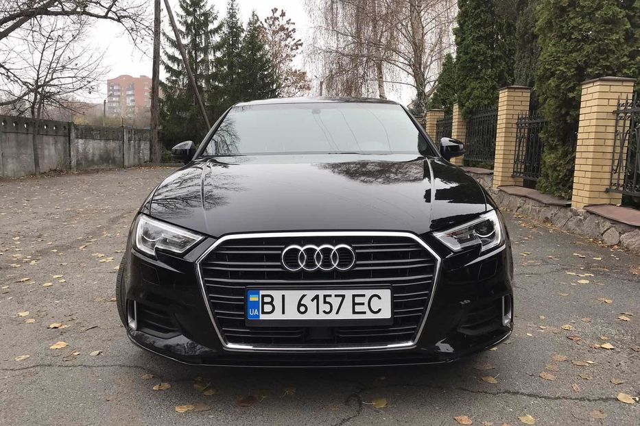 Продам Audi A3 РЕСТАЙЛИНГ 2017 года в Полтаве