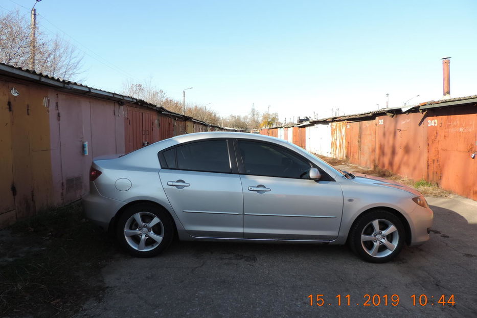 Продам Mazda 3 Седан 2004 года в Харькове