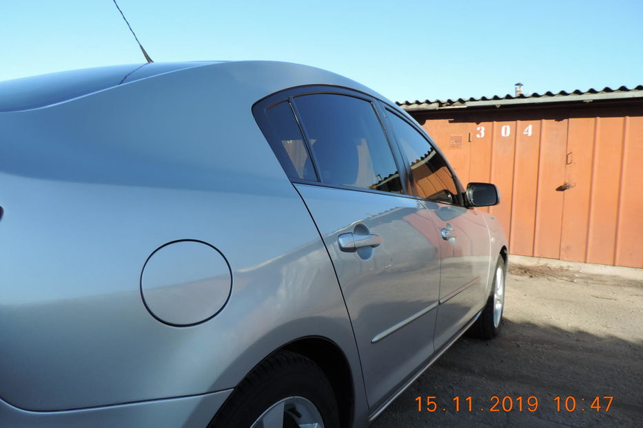 Продам Mazda 3 Седан 2004 года в Харькове