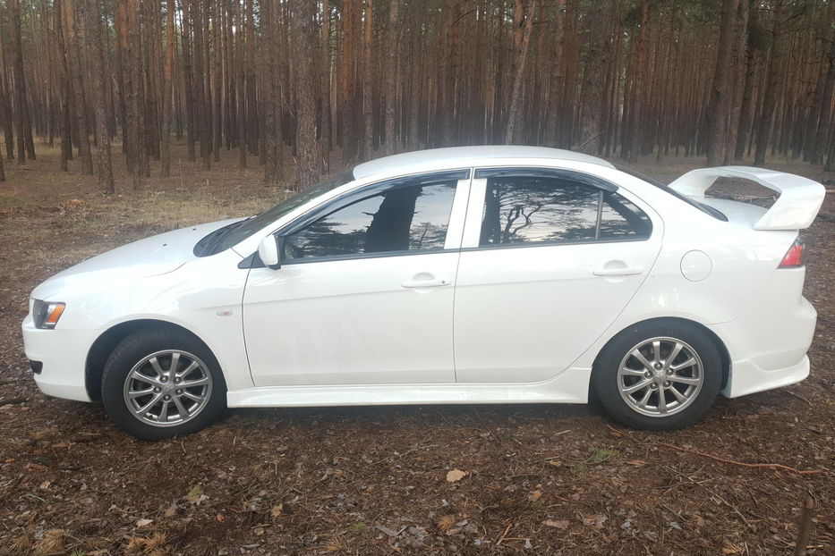 Продам Mitsubishi Lancer X invite 2010 года в Киеве