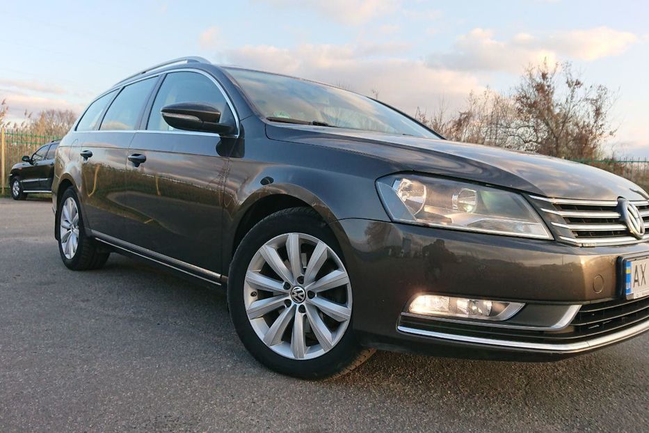 Продам Volkswagen Passat B7 2012 года в Харькове