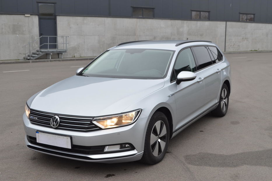 Продам Volkswagen Passat B8 2016 года в Киеве