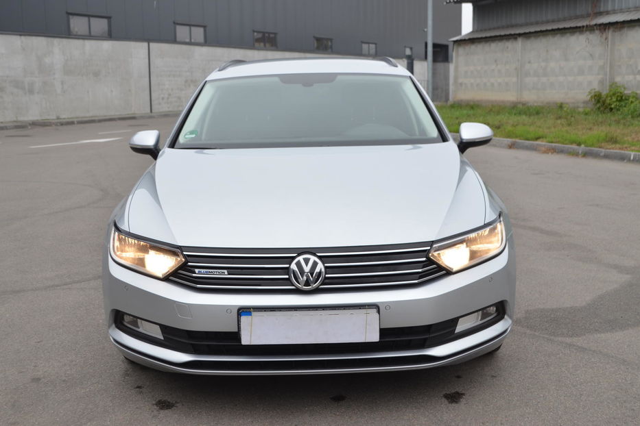 Продам Volkswagen Passat B8 2016 года в Киеве