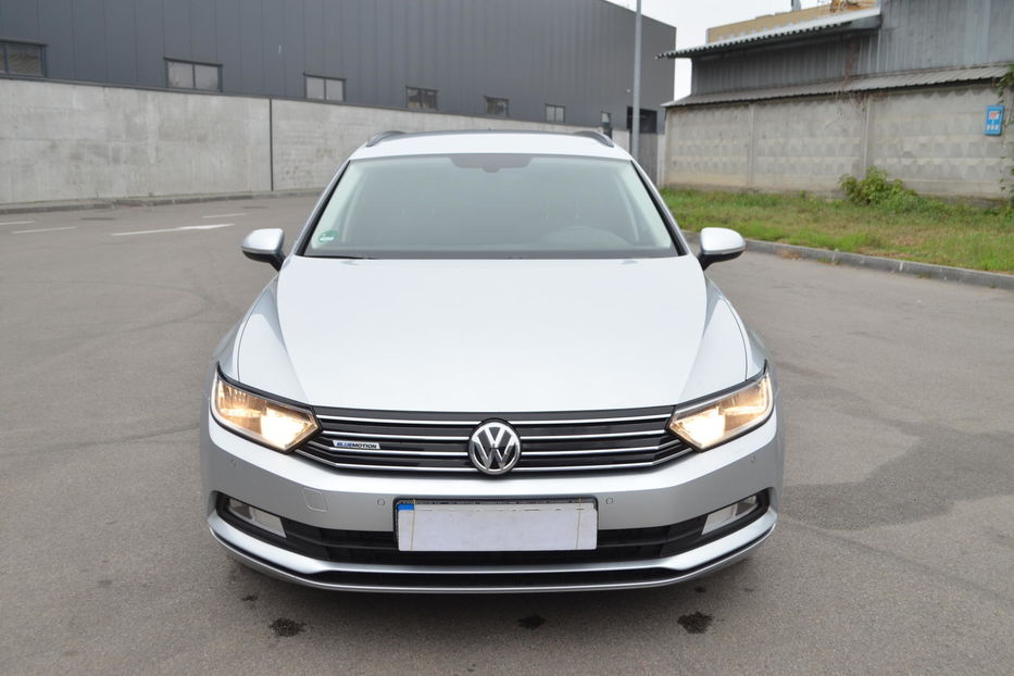 Продам Volkswagen Passat B8 2016 года в Киеве