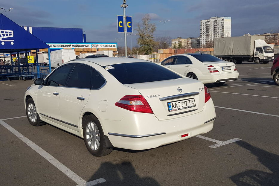 Продам Nissan Teana 2012 года в Киеве