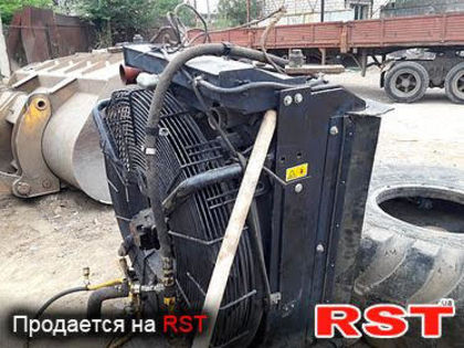 Продам Трактор Уралец Фронтальн.погрузчик Амкодор352 2011 года в Николаеве