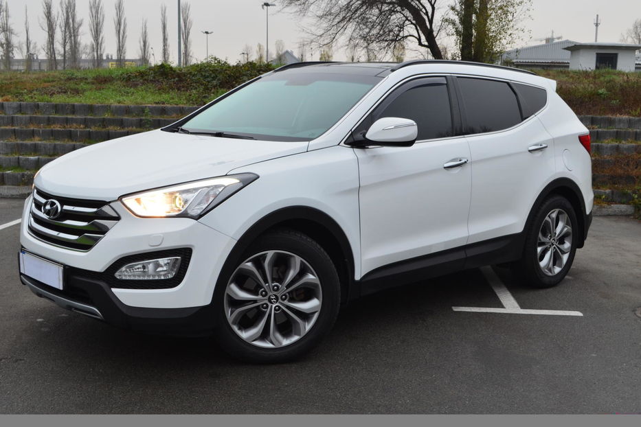 Продам Hyundai Santa FE 2012 года в Киеве