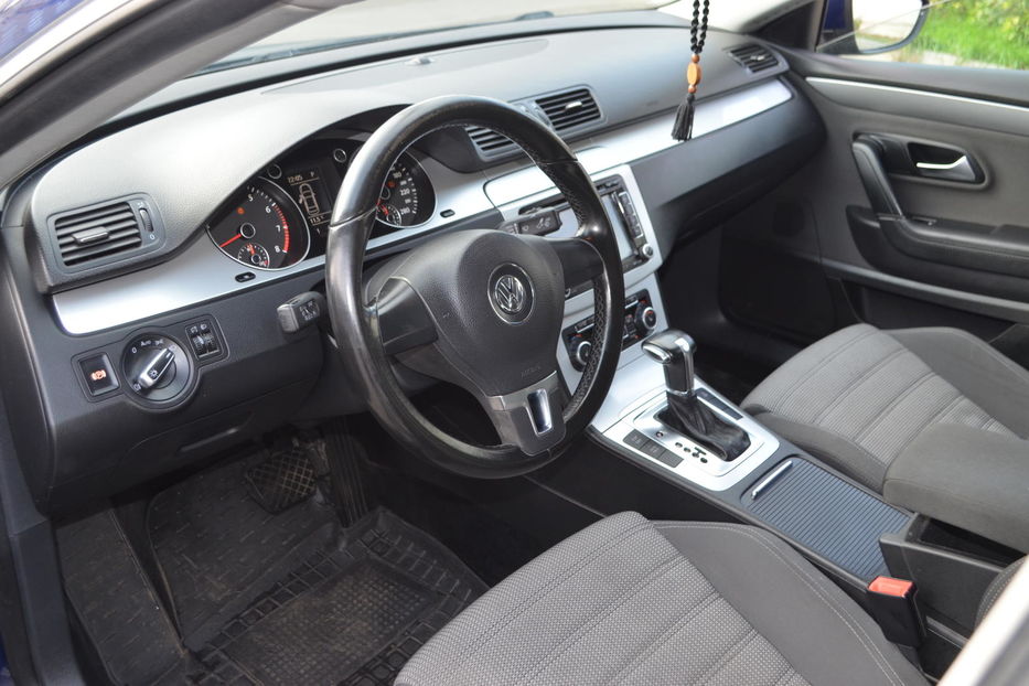 Продам Volkswagen Passat CC 2010 года в Киеве