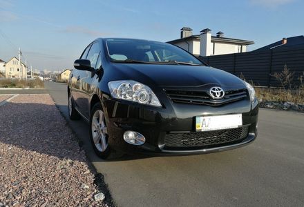 Продам Toyota Auris 2012 года в Киеве