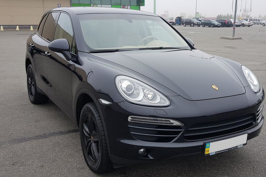 Продам Porsche Cayenne 2013 года в Киеве