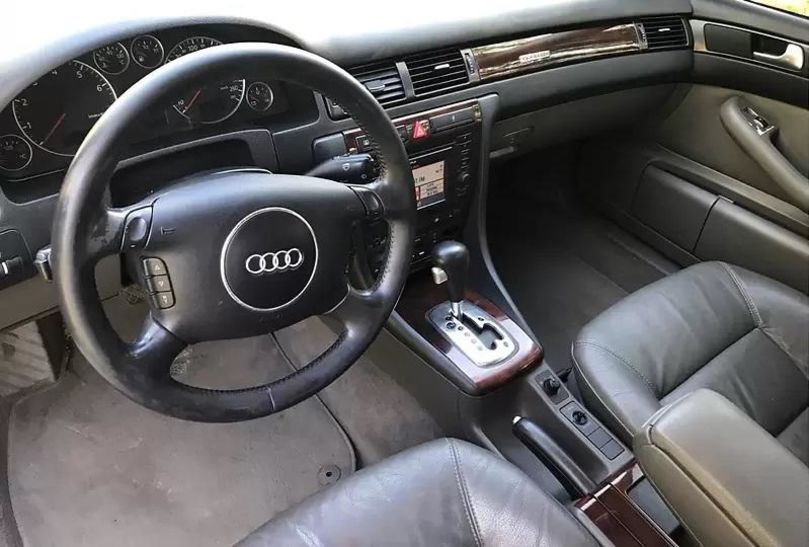 Продам Audi A6 2003 года в Харькове