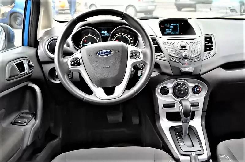 Продам Ford Fiesta 2015 года в Киеве