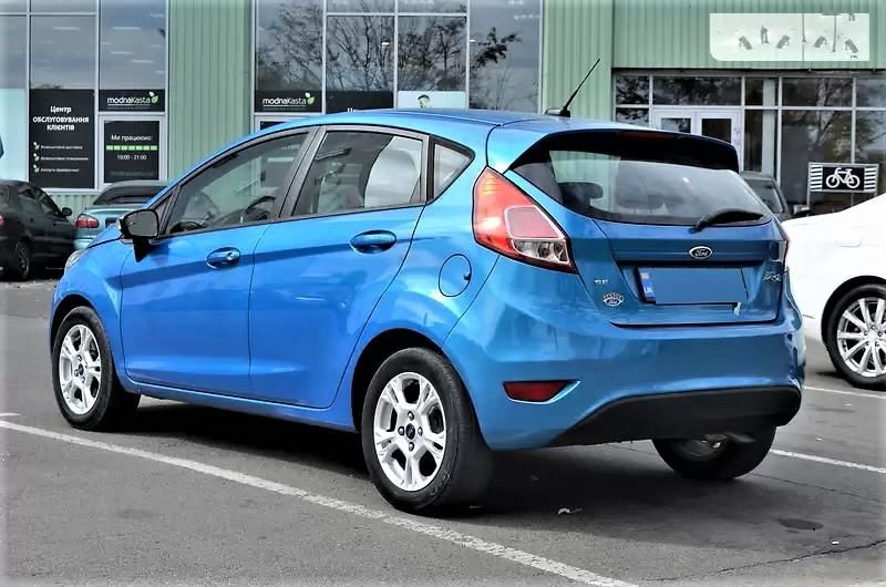 Продам Ford Fiesta 2015 года в Киеве