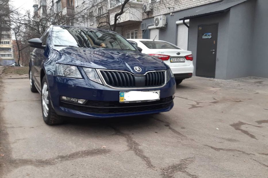 Продам Skoda Octavia 2017 года в Киеве